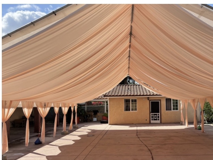 30x30 tent with drapes